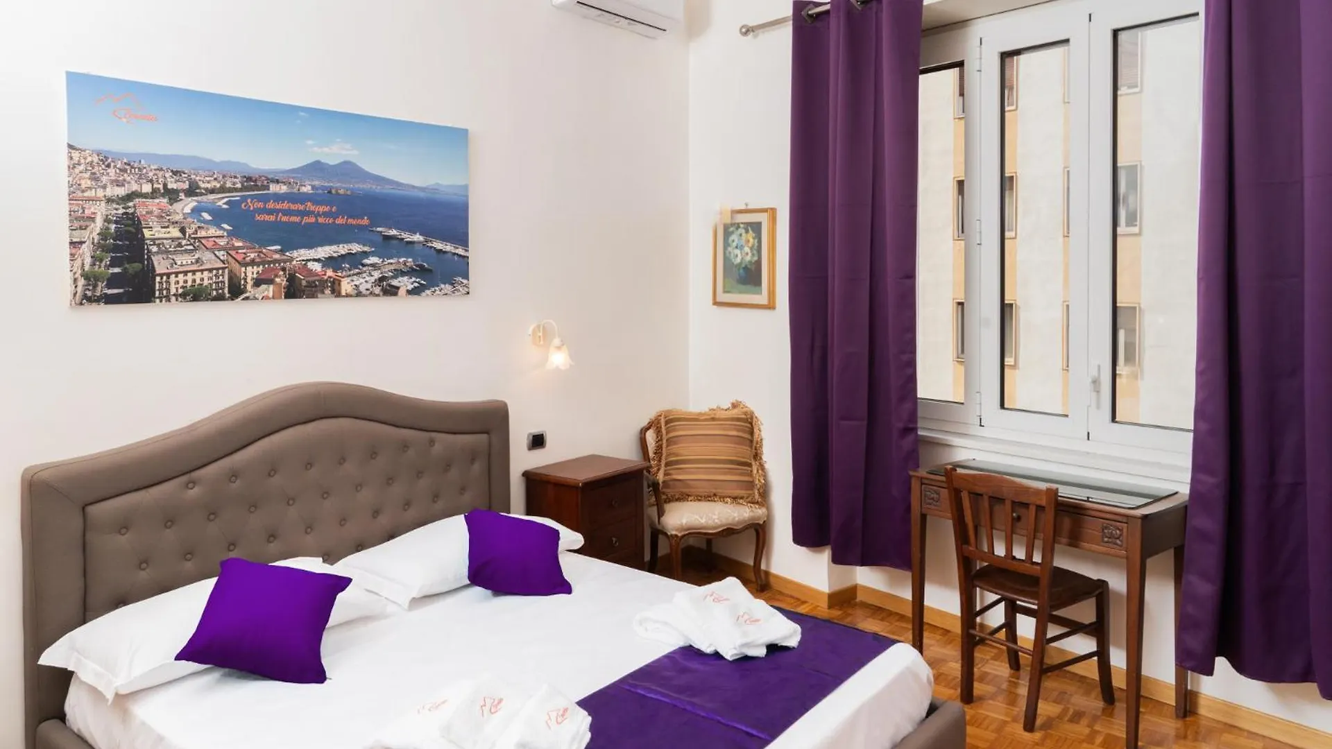 Suite Cervantes Naples Guest house