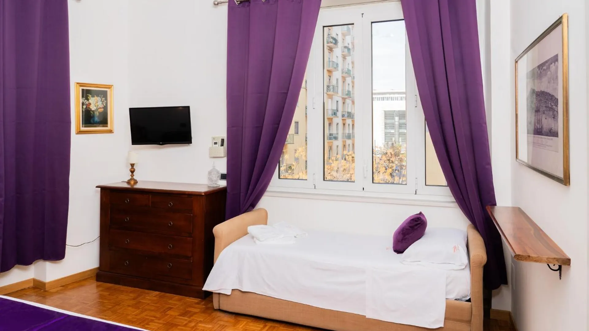Suite Cervantes Naples