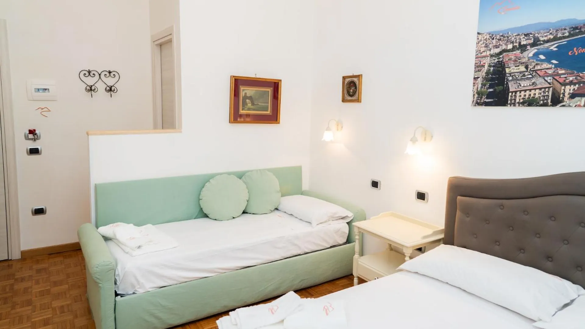 Suite Cervantes Naples 0*,  Italy