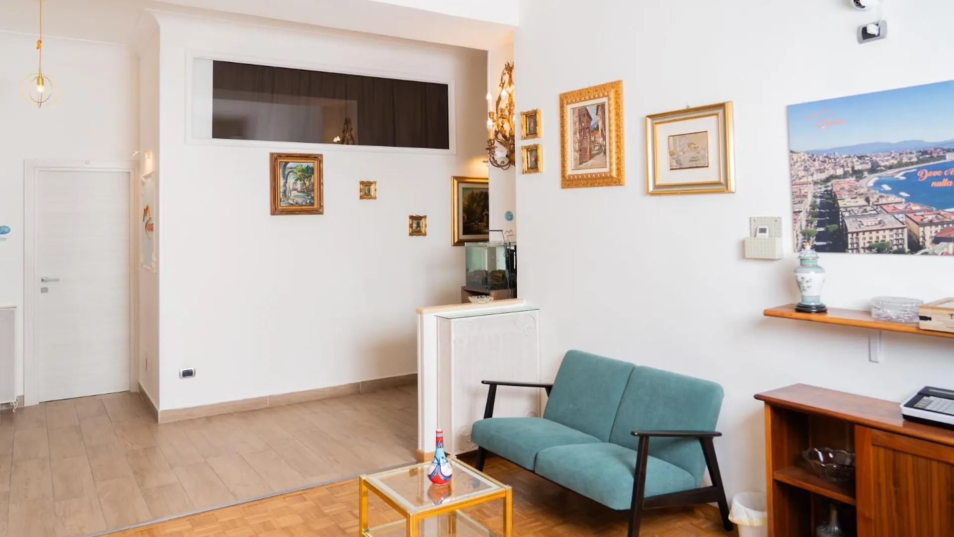 Suite Cervantes Naples Guest house