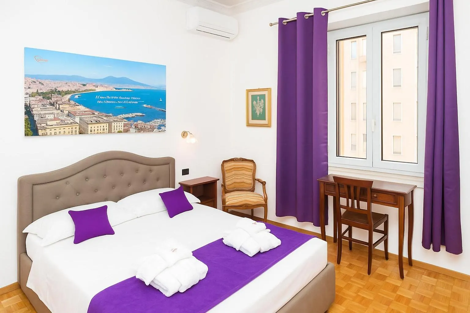 Suite Cervantes Naples