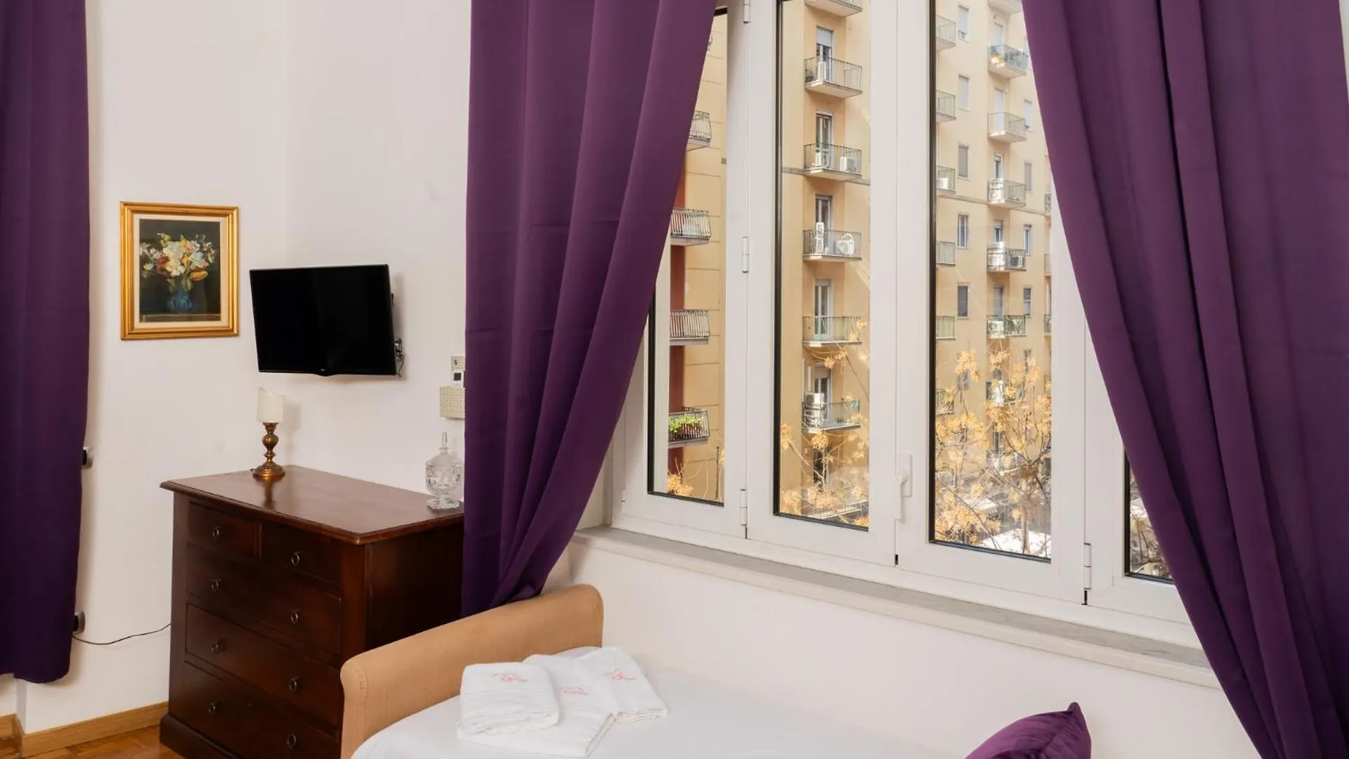 Suite Cervantes Naples Guest house